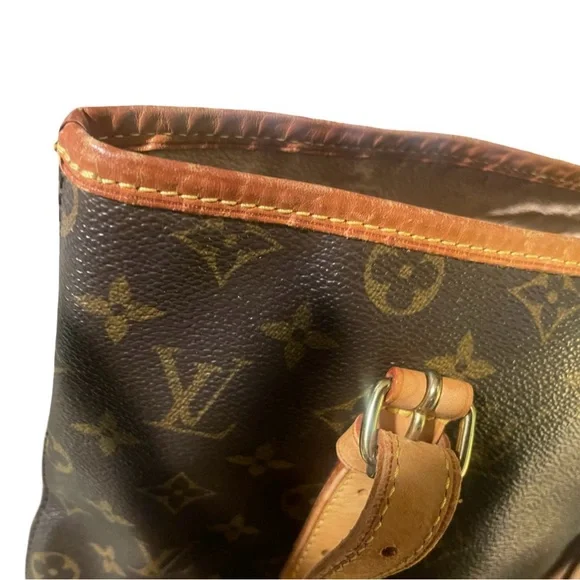 Authentic Louis Vuitton GM Bucket Bag 🥳 - Picture 8 of 15